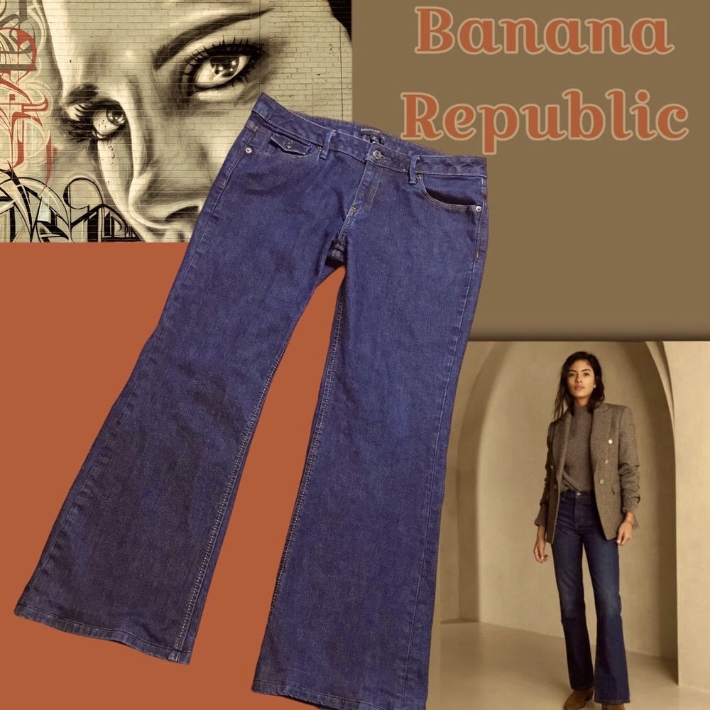 BANANA REPUBLIC Premium Denim Flared Mid-Rise Jeans